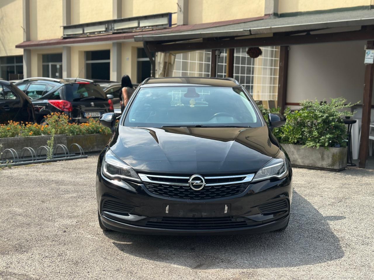 Opel Astra 1.6 CDTi 136CV aut. Sports Tourer Business