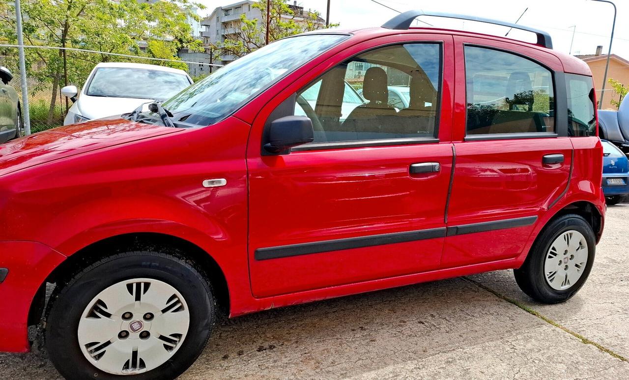Panda 1.2 Emotion 102000km