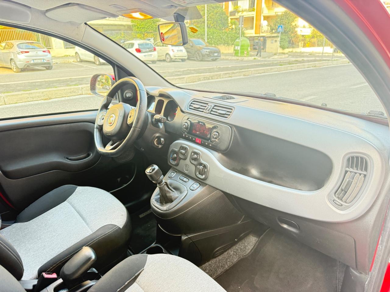 Fiat Panda 1.2 Lounge LED PDC CERCHI 15 VOLANTE MULTIFUNZIONE 5 POSTO OMOLOGATO