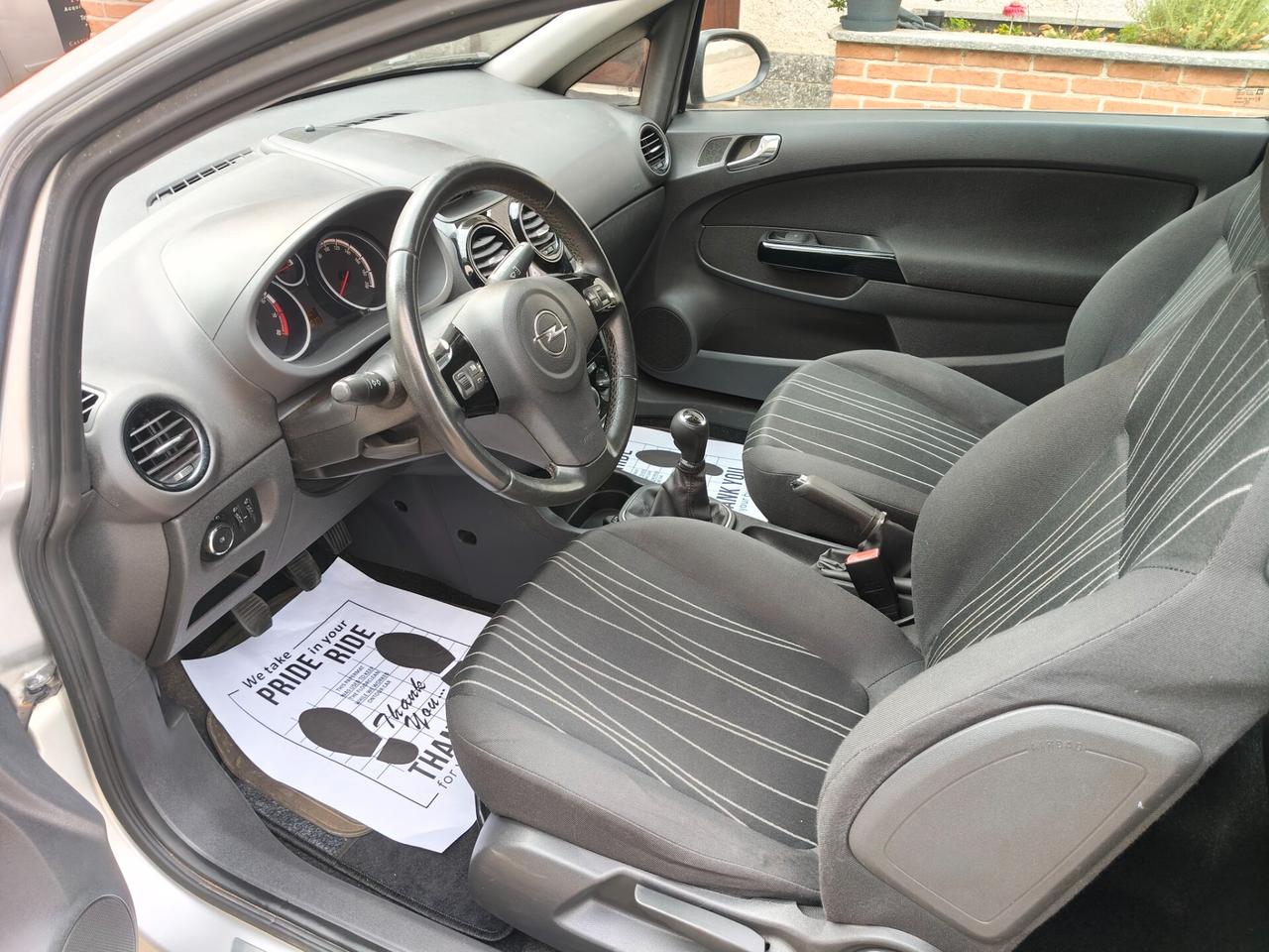 Opel Corsa 1.0 12V 5 porte Club