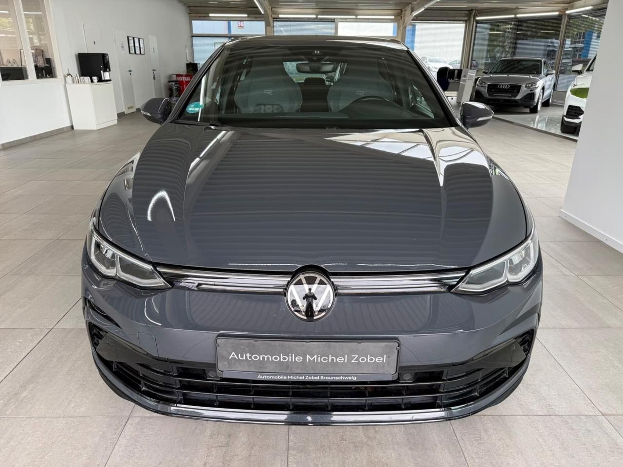 Volkswagen Golf *VIII*R-Line*Virt*OK NEOP