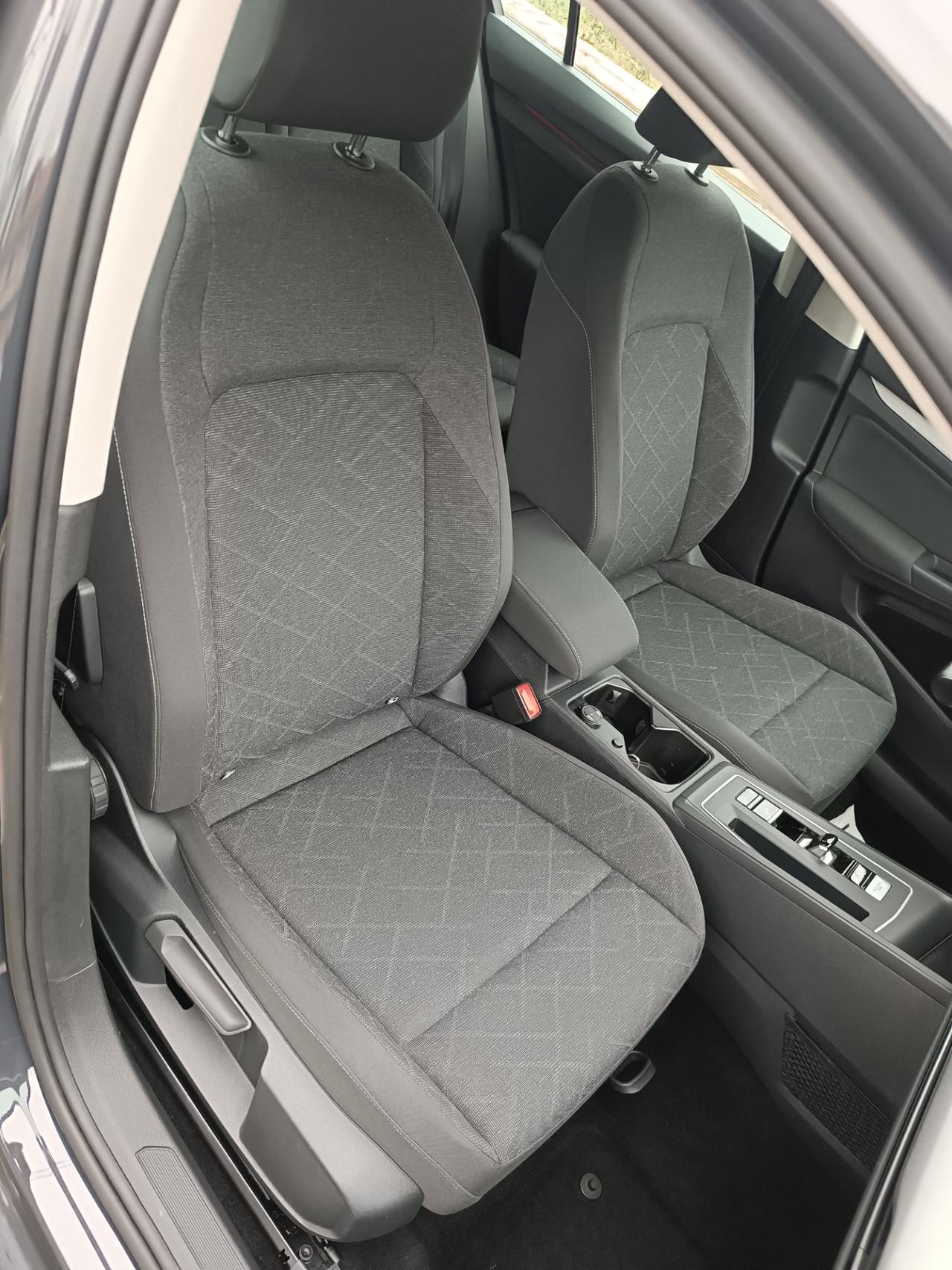 Volkswagen Golf 2.0 TDI 115 CV SCR Life