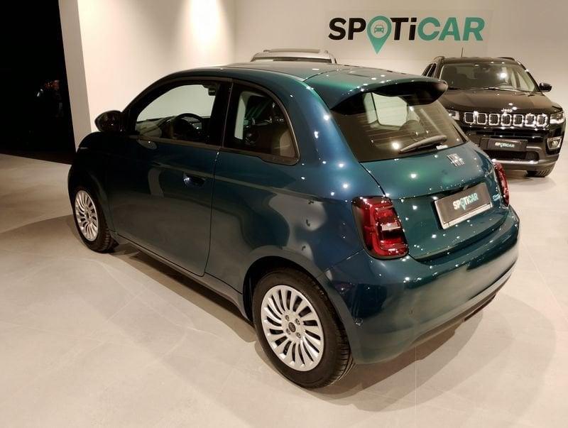 FIAT 500 500e Berlina 42 kWh