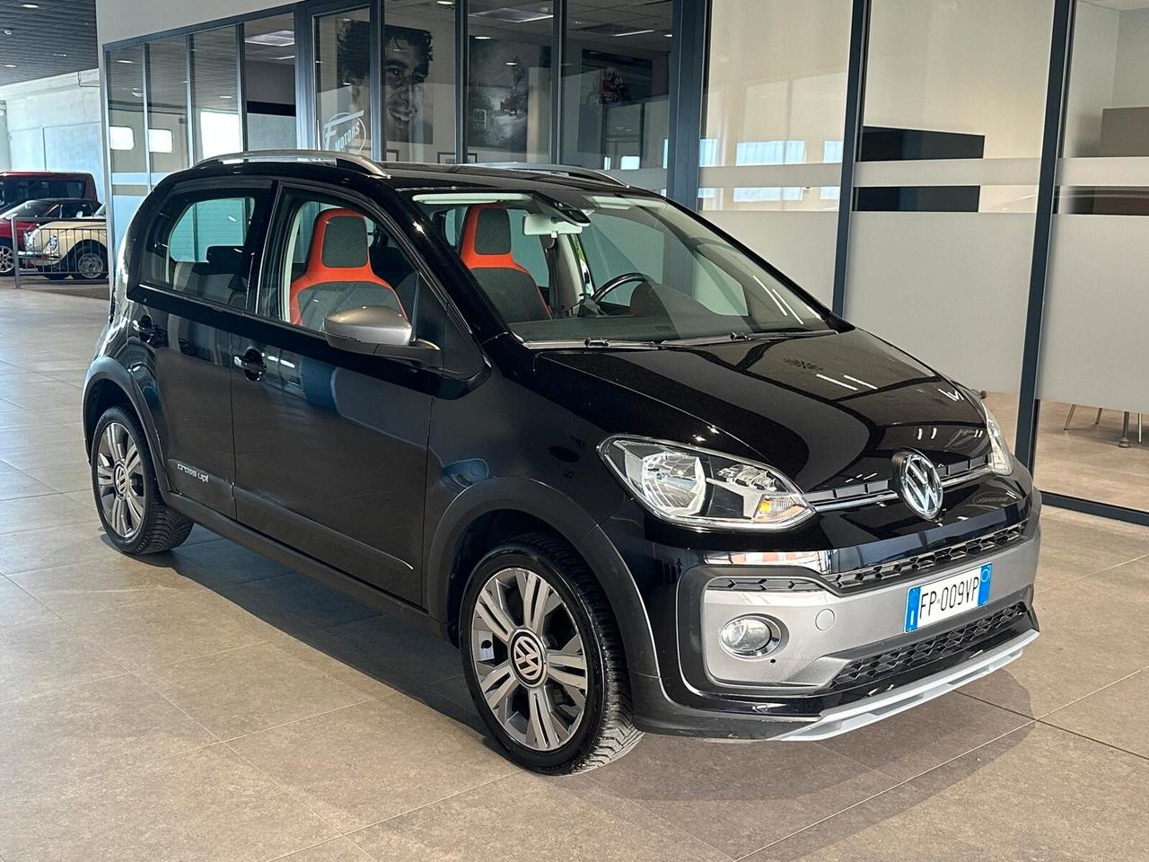 Volkswagen up! 1.0 75 CV 5p. cross BlueMotion Technology ASG