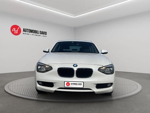 BMW 118 i 5p. Unique BIANCO PERLA