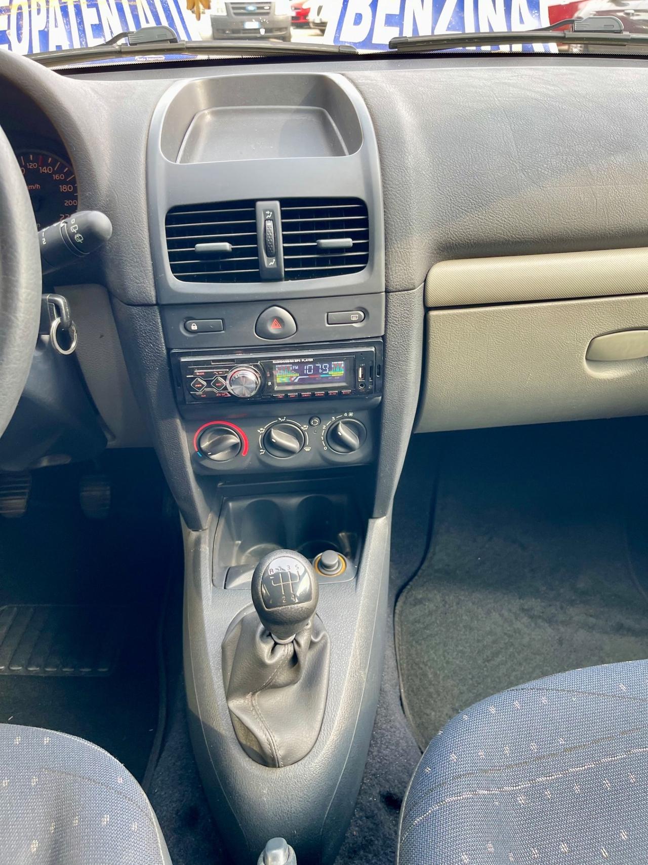 Renault Clio 1.2 43kw OK NEOPATENTATI