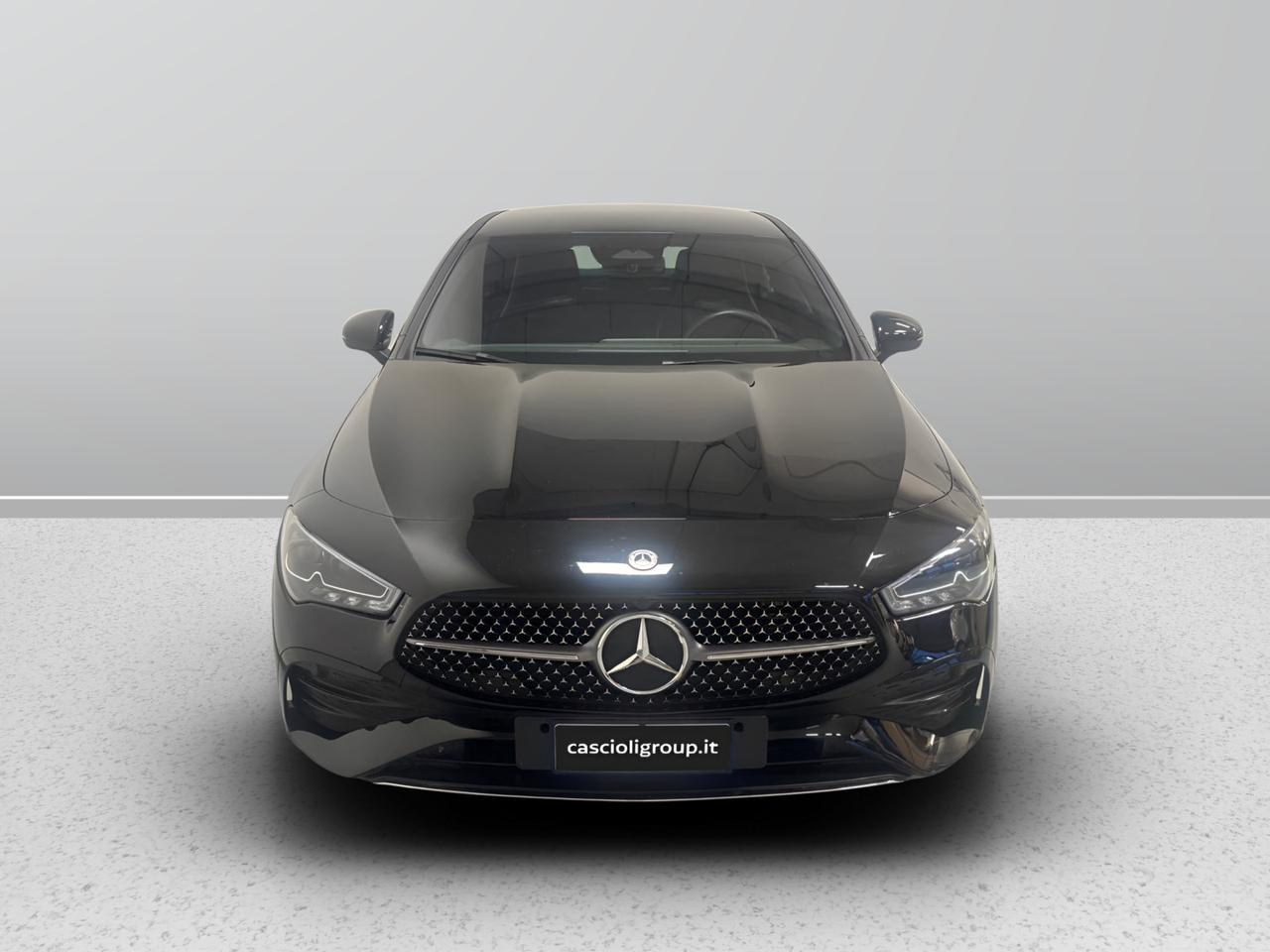 Mercedes-Benz CLA Coupe - C118 2023 - CLA Coupe 200 d AMG Line Advanced Plus auto