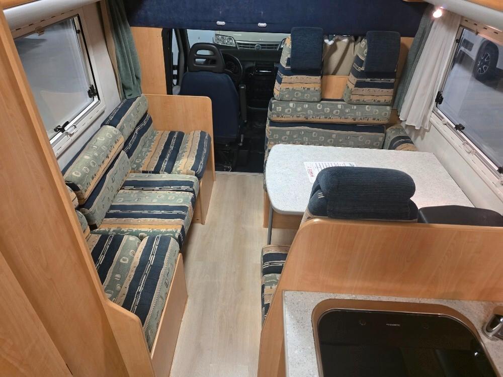 CAMPER CHALLENGER 171