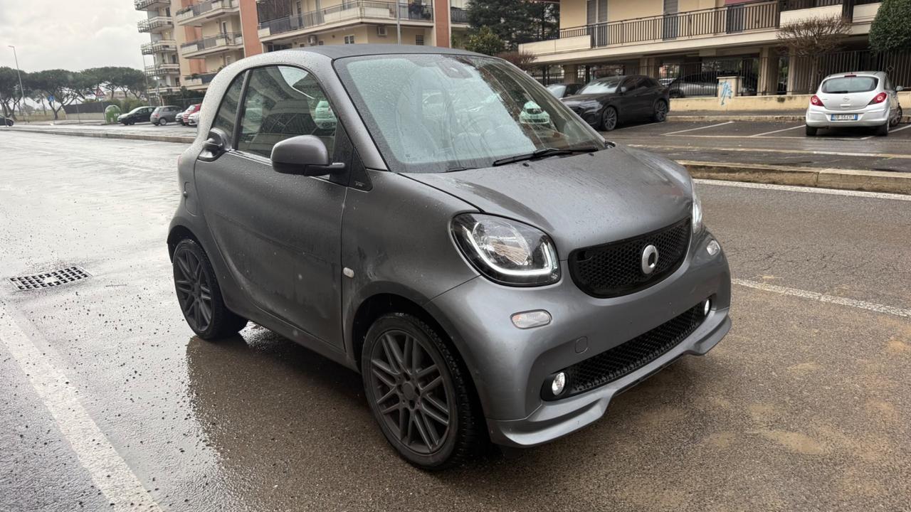 Smart ForTwo 90 0.9 Turbo BRABUS Style LED NAVI PELLE JBL CERCHI 17 SEDILI RISCALDATI PDC