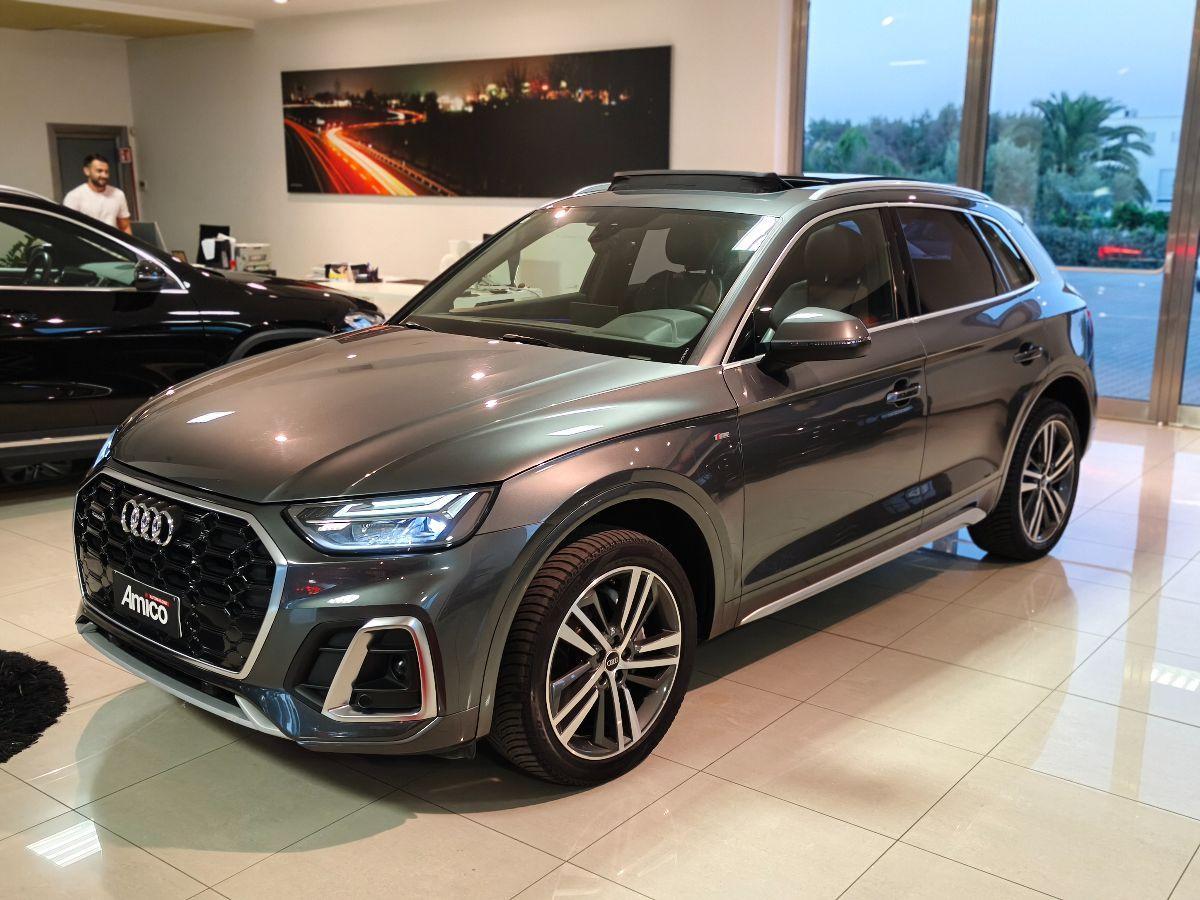 AUDI Q5 2.0 TDI quattro S-tronic S-line+TETTO+luci