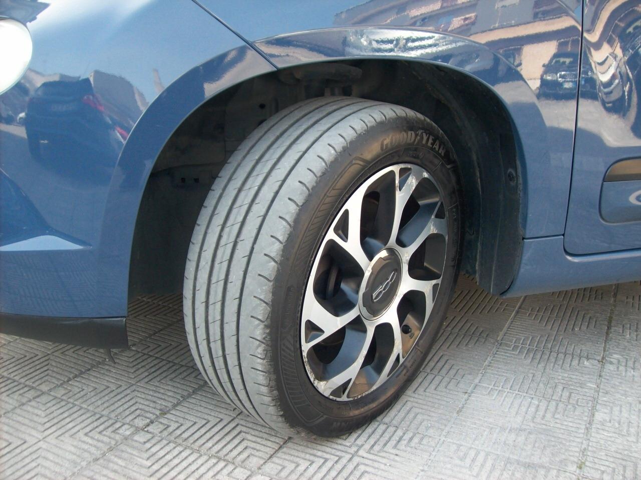 Fiat 500L 1.3 Multijet 95CV Business Navy