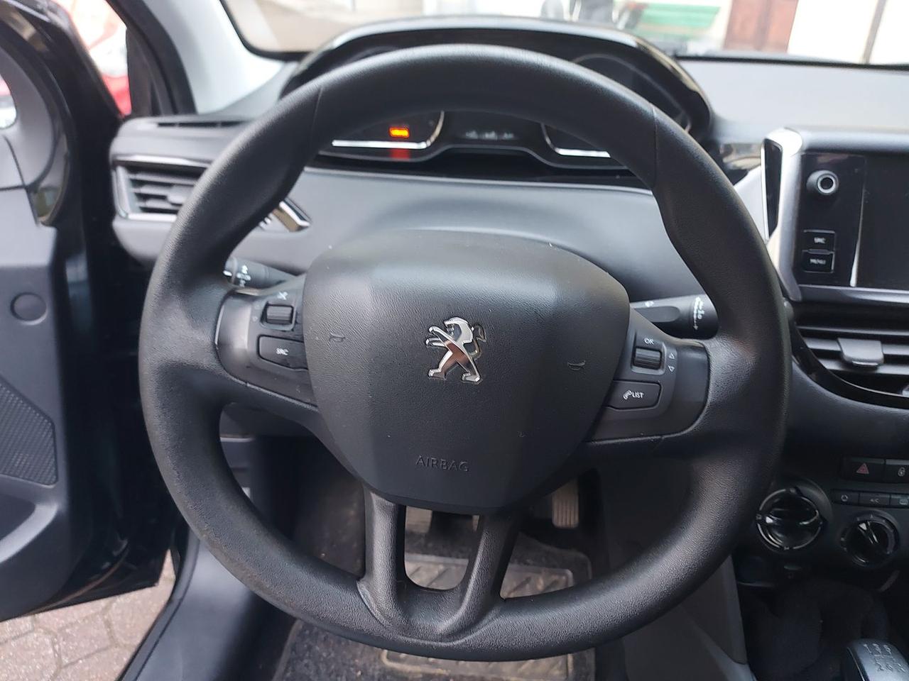 Peugeot 208 Allure 1.4 HDI 68 cv neopatentati