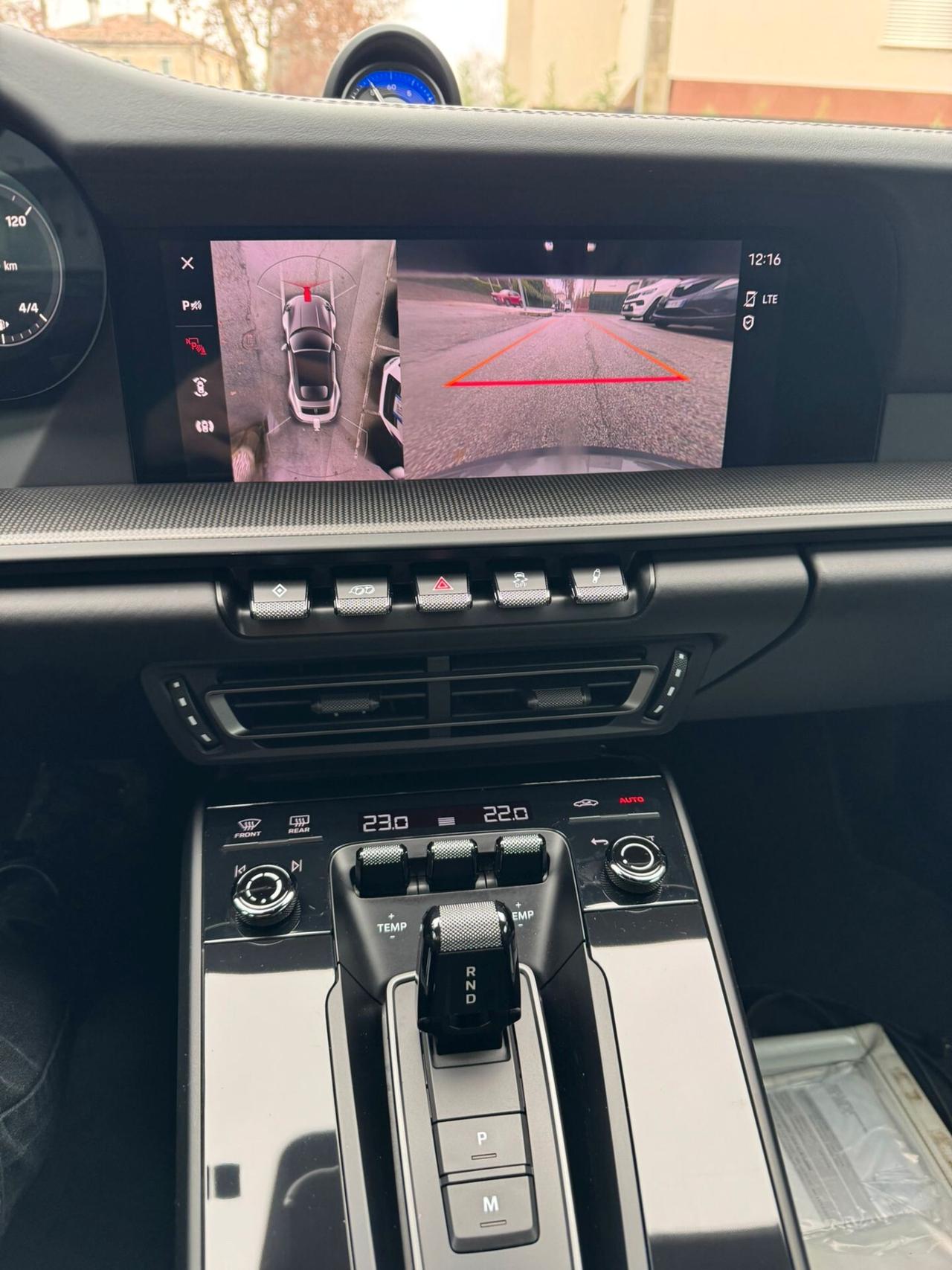 Porsche 992 911 Cabrio 3.0 Carrera 4 GTS auto