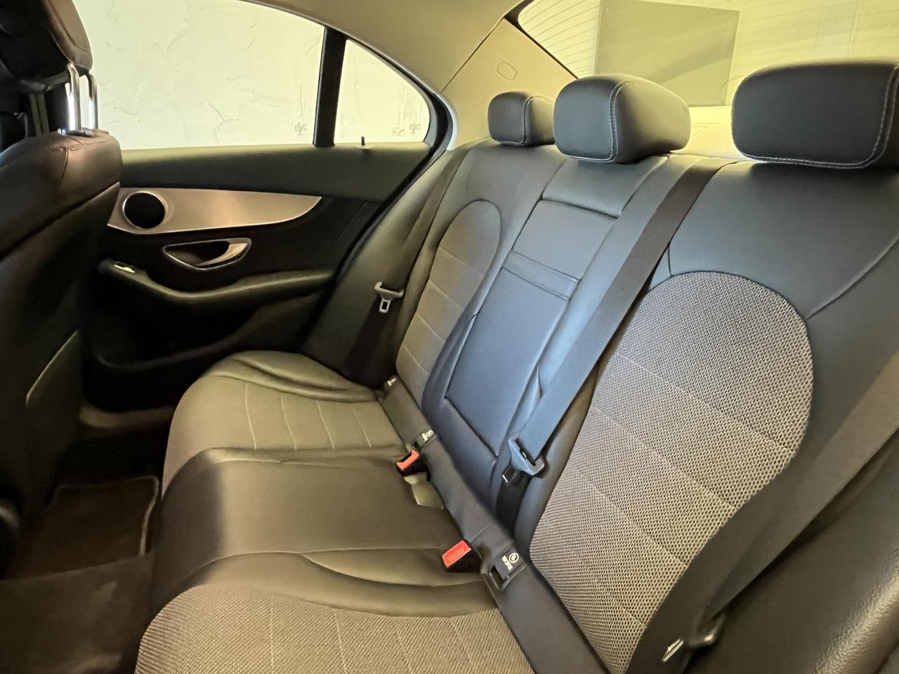 Mercedes-Benz Classe C-W205 2014 Berlina - C 250 d (bt) Sport 4matic auto