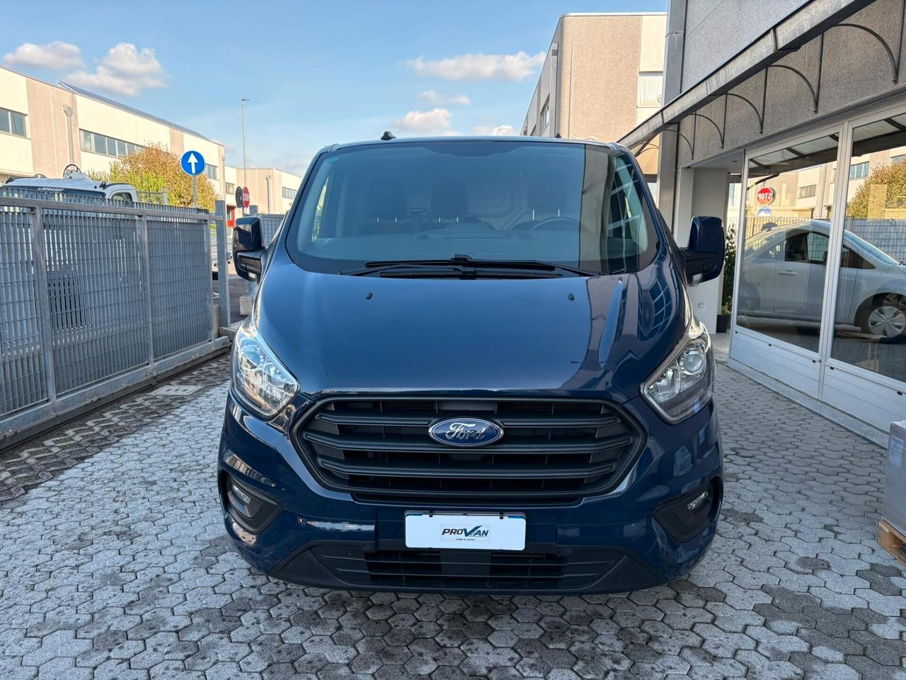 Ford TRANSIT CUSTOM L2 H1 Hybrid EcoBlue 130 cv