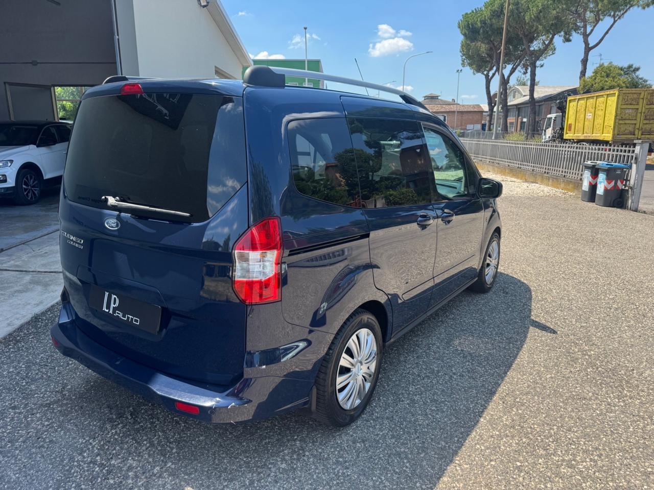Ford Tourneo Courier 1.5 TDCI 95 CV Plus
