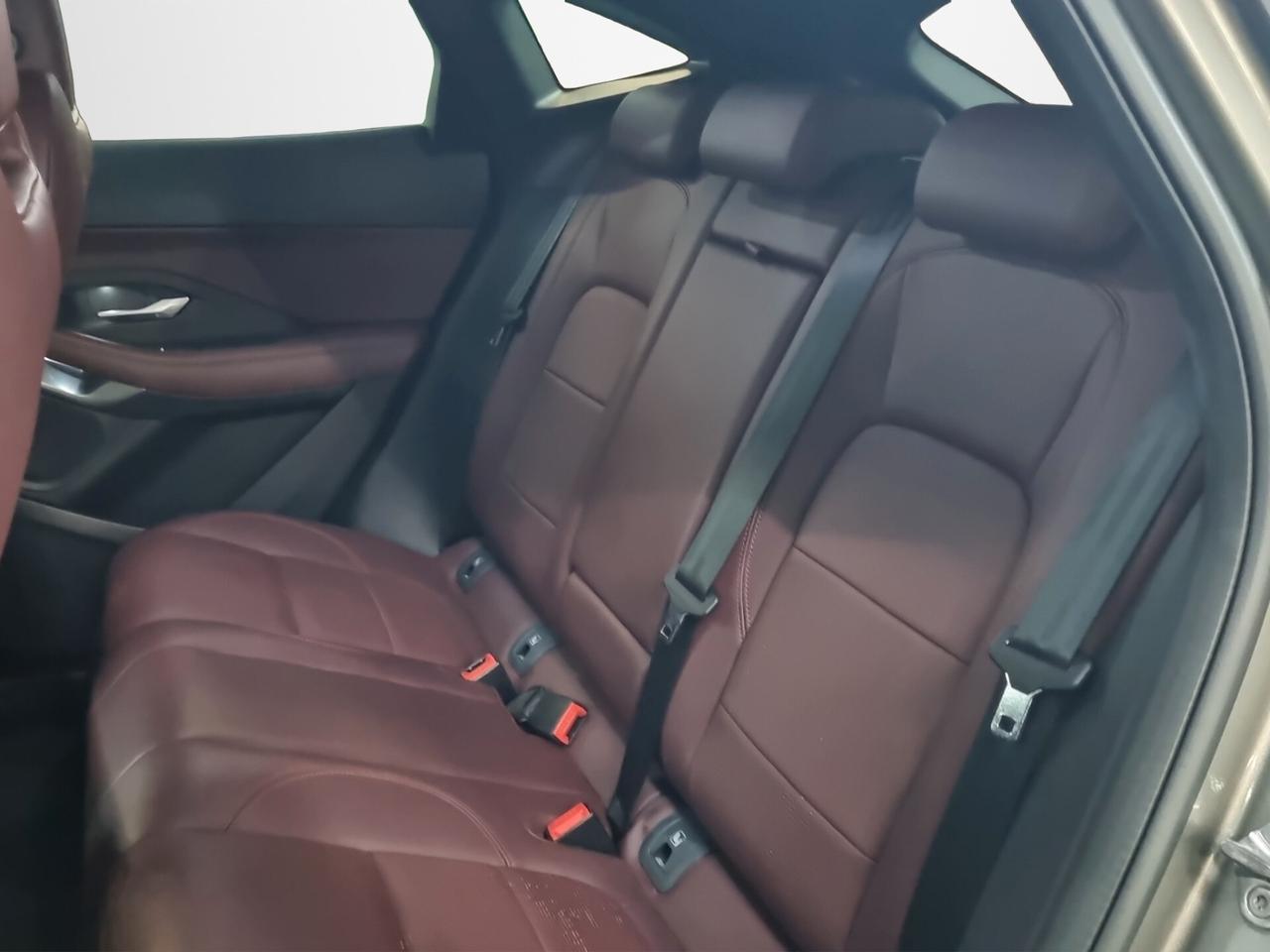 Jaguar E-Pace 1.5 I3 PHEV 300 CV AWD Auto R-Dynamic S