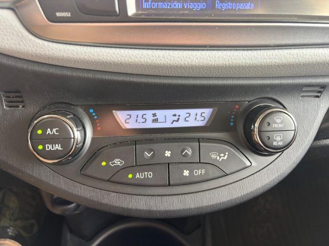 TOYOTA Yaris 1.5 Hybrid 5 porte AUTOMATICA OK NEOPATENTATI