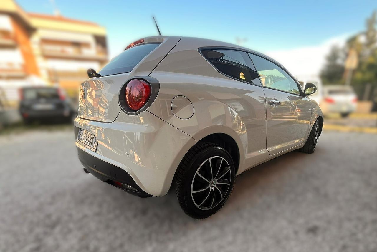 Alfa Romeo MiTo 1.3 JTDm-2 95 CV S&S Distinctive Sport Pack