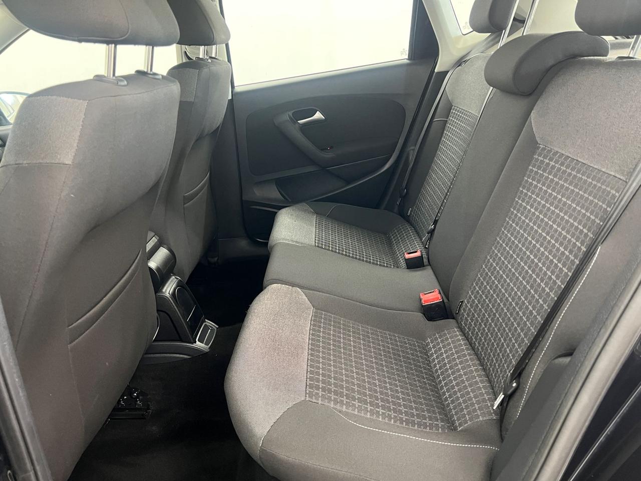 VOLKSWAGEN Polo V 2014 Polo 5p 1.4 tdi Comfortline 75cv