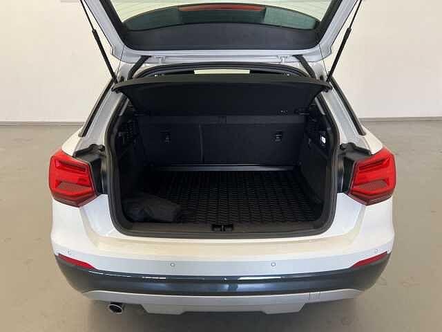 Audi Q2 30 TDI Business Design