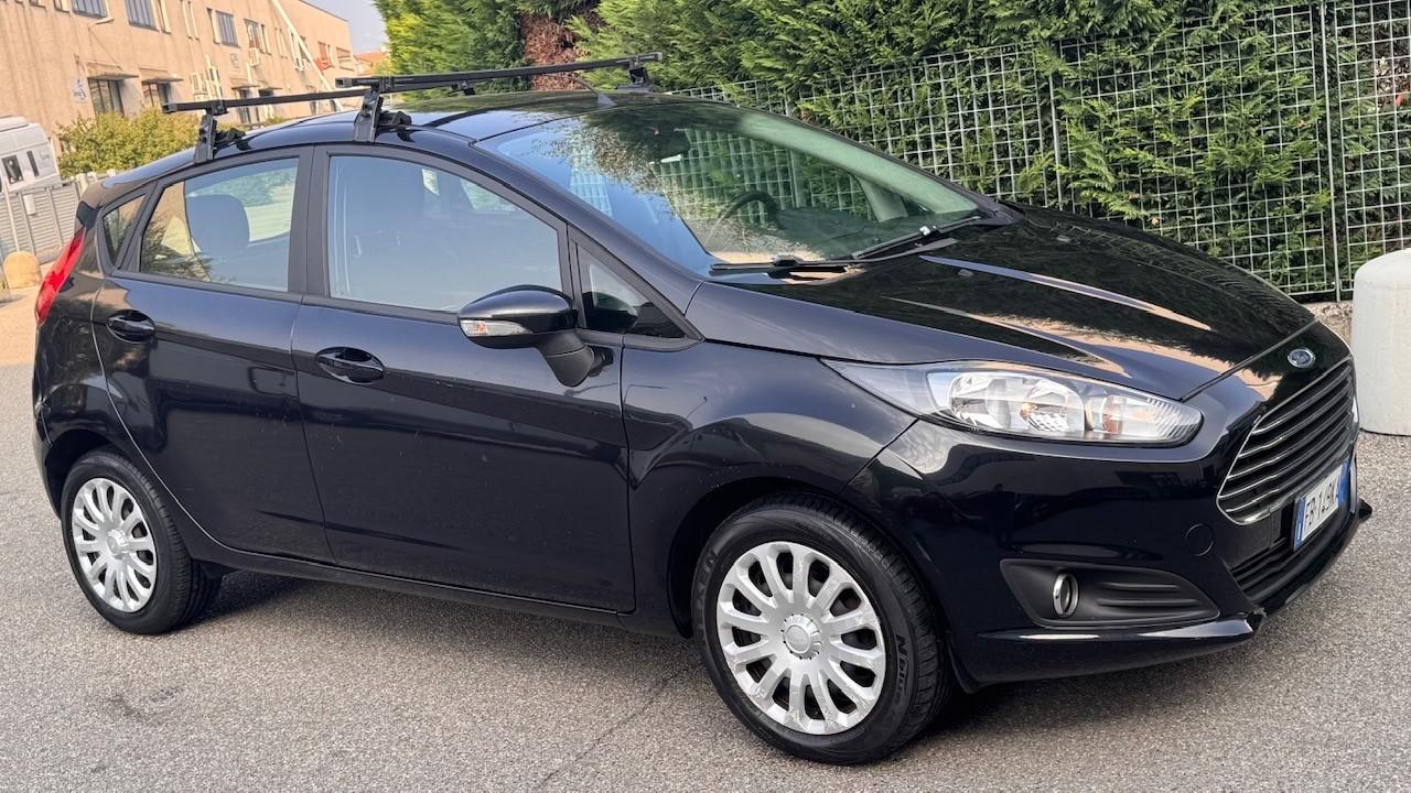 Ford Fiesta 1.4 5 porte Bz.- GPL Black & White Edition