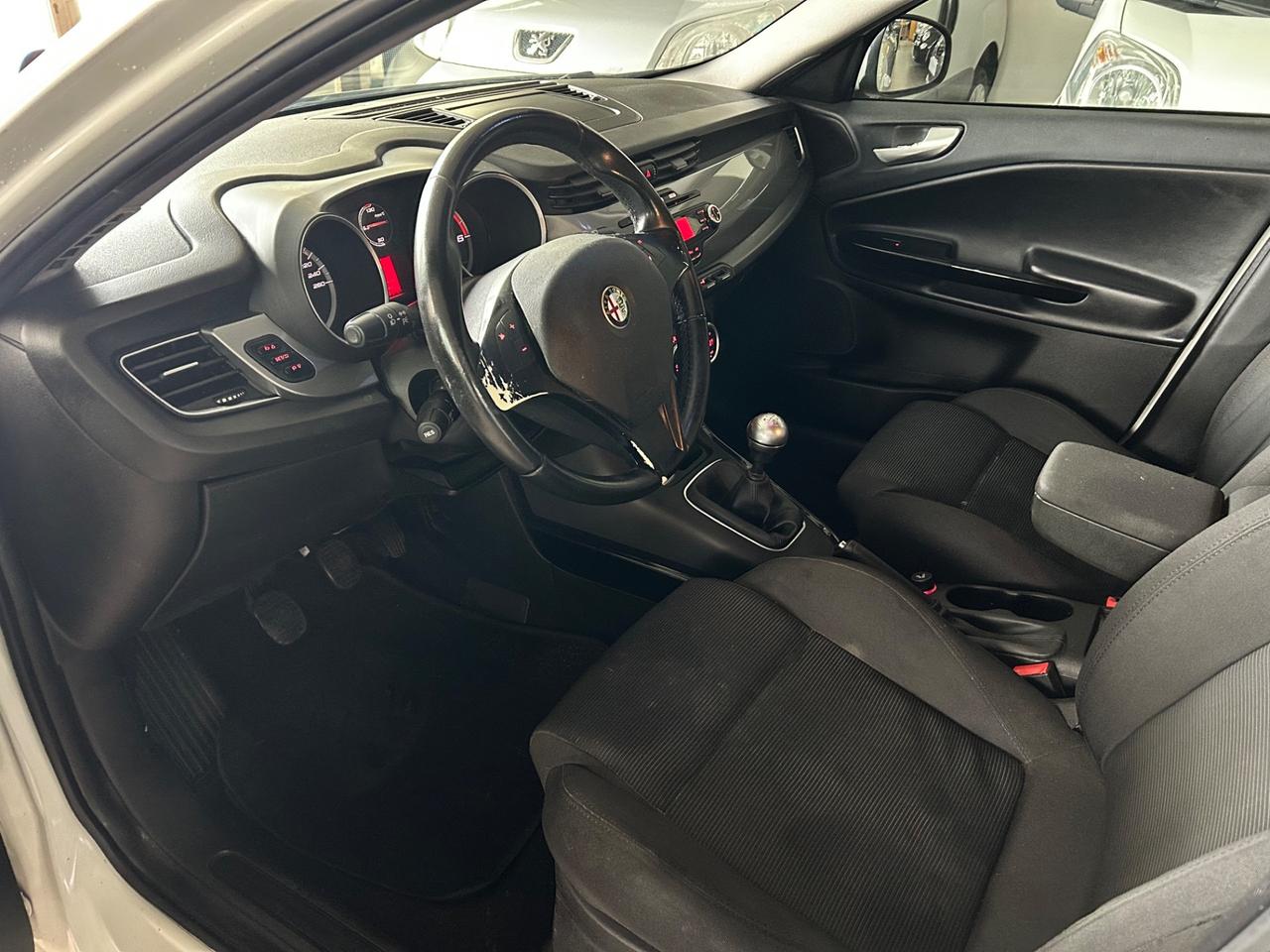 Alfa Romeo Giulietta 1.6 JTDm-2 105 CV Exclusive