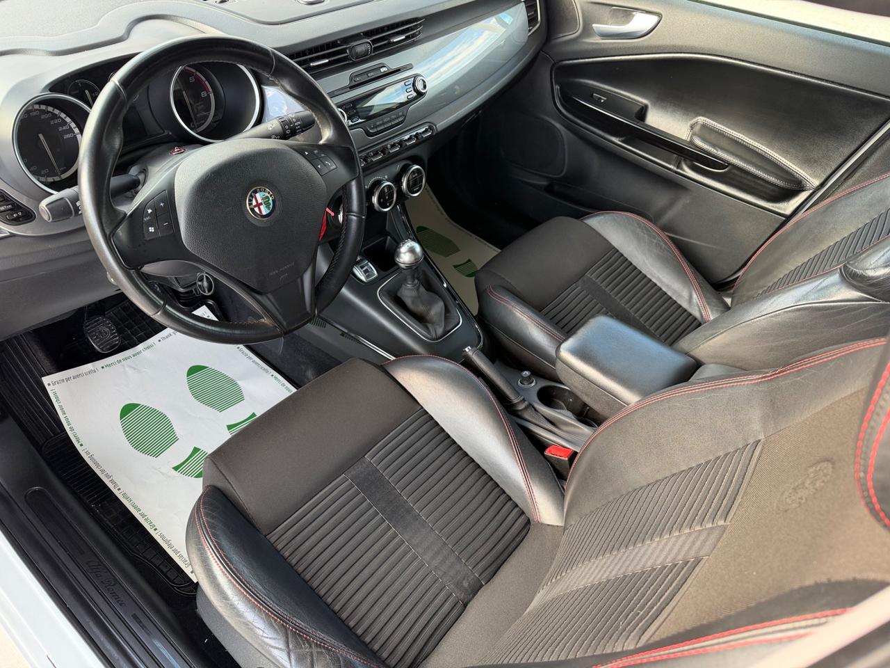 Alfa Romeo Giulietta 1.6 JTDm-2 105 CV Exclusive