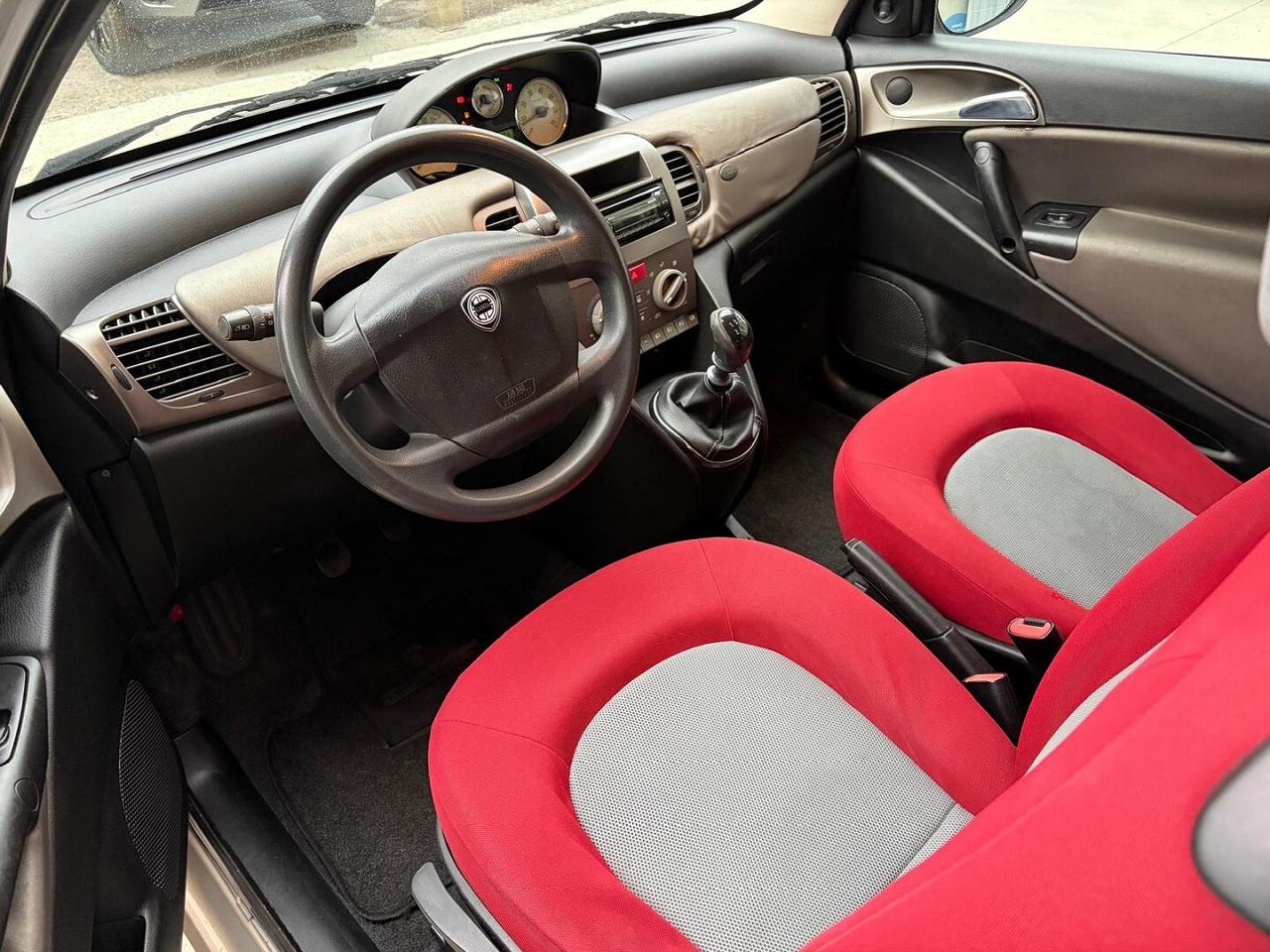 Lancia Ypsilon 1.2 Argento 80 cv