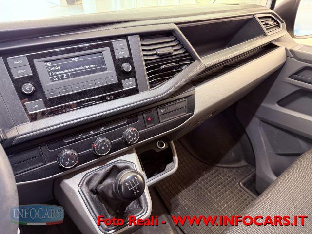 VOLKSWAGEN T6.1 Caravelle Kombi 2.0 TDI 110CV 9 posti