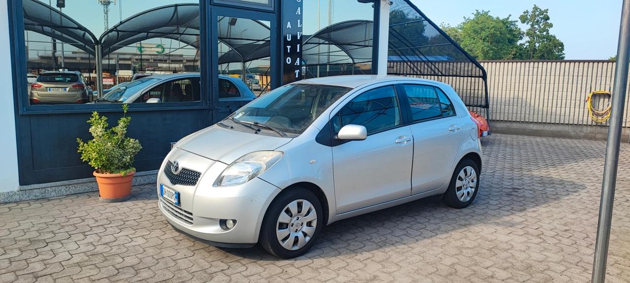 Toyota Yaris 1.3 5 porte Sol