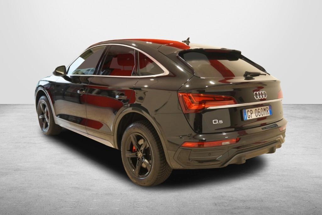 AUDI Q5 SPORTBACK 40 TDI 204CV S-TRONIC QUATTRO BUSINESS ADVANCED ( FARI LED - VIRTUAL COCKPIT - ADAPTIVE CRUISE - NAVI - MIRROR - PDC - TELECAMERA POST. - CERCHI 18 )