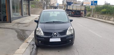 Renault Modus 1.5 dCi 70CV Saint Tropez