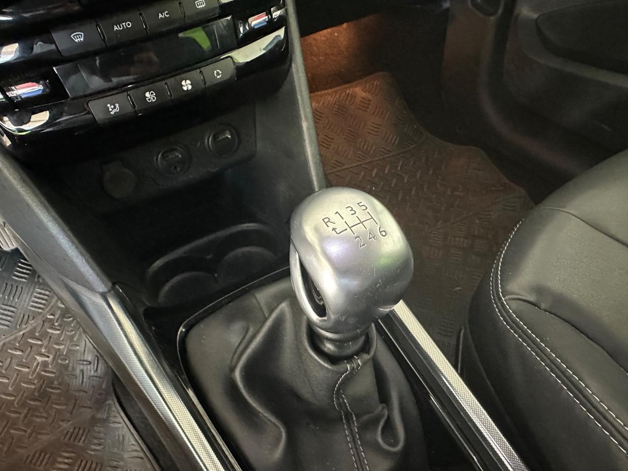 Peugeot 2008 1.6 e-HDi 115 CV Stop&Start Allure