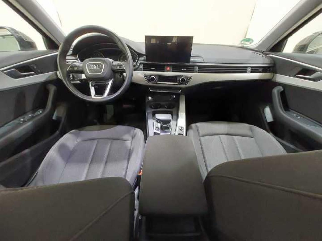 Audi A4 Avant 35 2.0 tdi mhev Business Advanced 163cv s-tronic