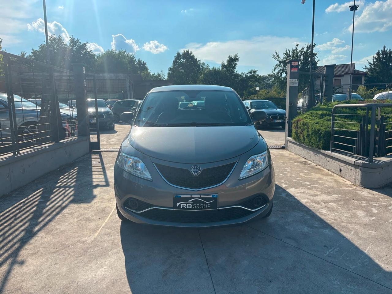 Lancia Ypsilon 1.2 69 CV 5 porte Silver