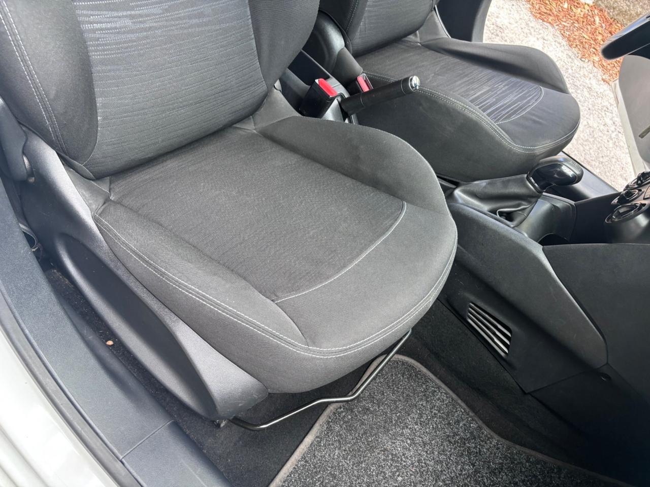 Peugeot 208 1.2 VTi 82 CV 5 porte Access