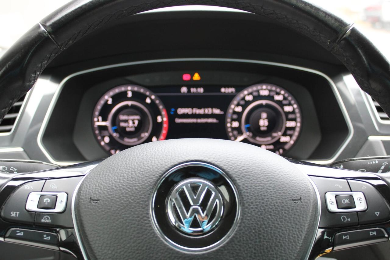 Volkswagen Tiguan 1.6 TDI SCR Sport R-LINE BlueMotion Technology