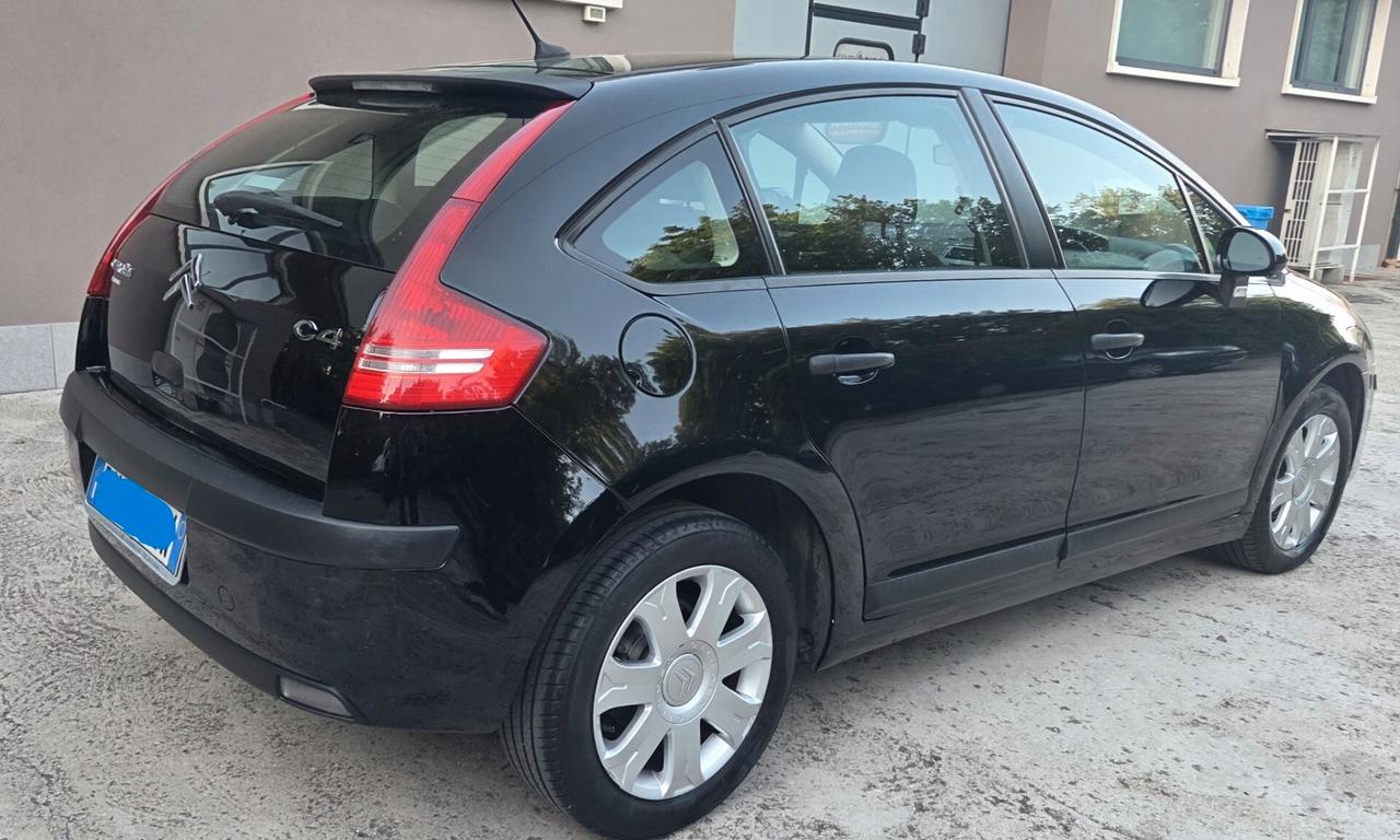 Citroen C4 1.6 HDi 90CV 5 porte