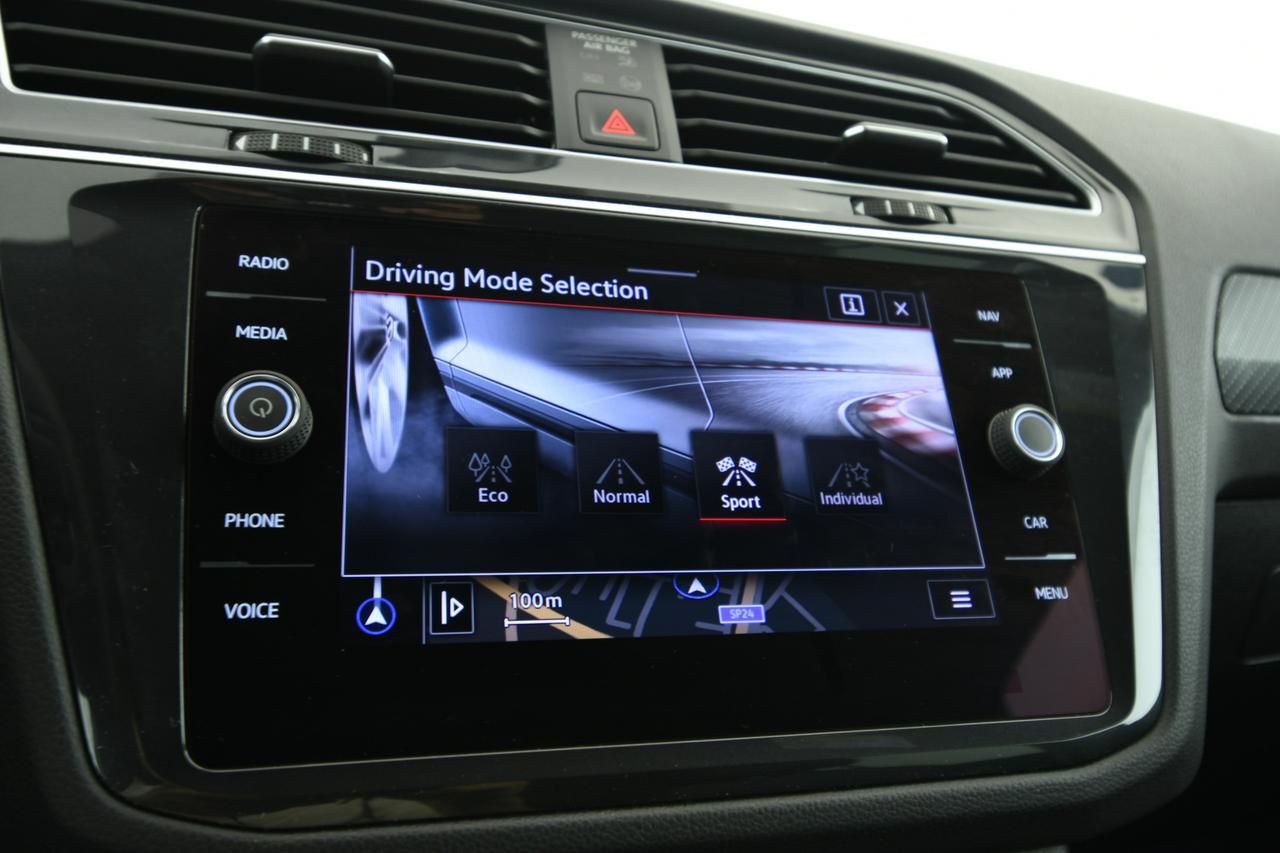 VOLKSWAGEN Tiguan 2.0 tdi R-Line 4motion 200cv dsg CAMERA+ACC+APP CONNECT+C20"