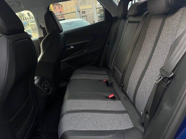 PEUGEOT 3008 BlueHDi 130 S&S EAT8 Allure