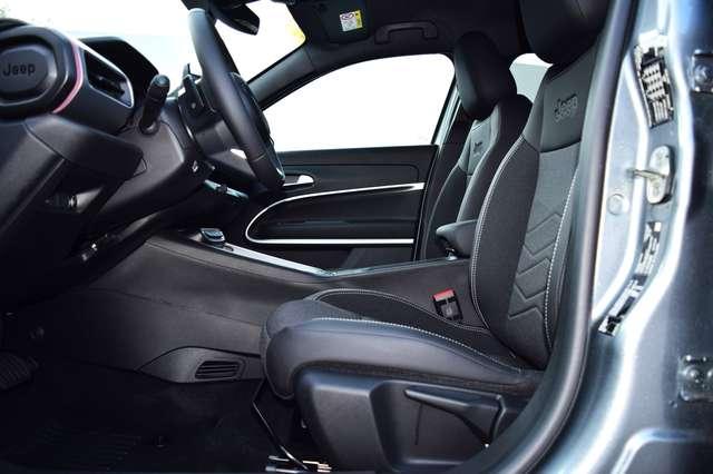 Jeep Avenger 1.2 Turbo e-hybrid mhev fwd 101 cv eDCT6 Summit