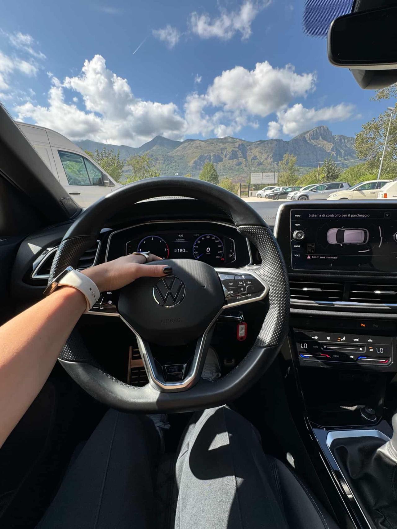 Volkswagen T-Roc 2.0 TDI SCR R-Line PARI AL NUOVO