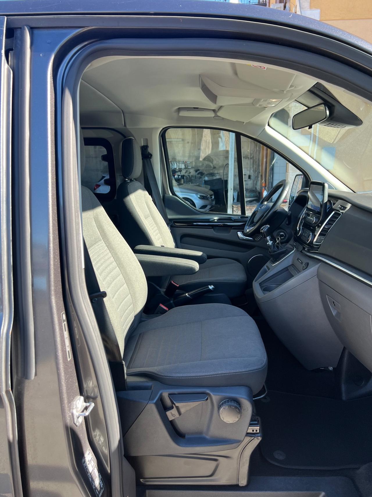 Ford Tourneo Custom 2.0 EcoBlue 130CV 8 Posti 2022