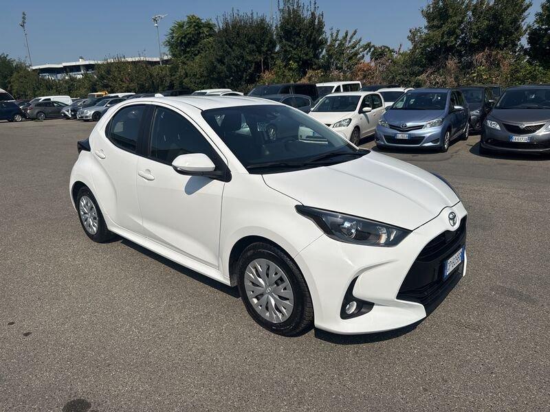 Toyota Yaris Yaris 1.0 5 porte Active IVA ESPOSTA COMPRESA