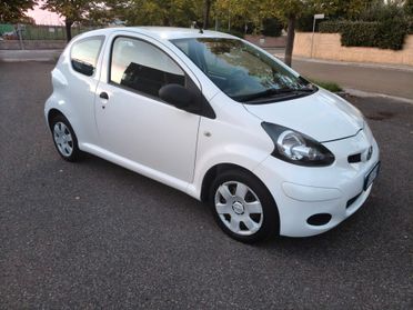 Toyota Aygo 1.0 SOLO 76.000 KM NAV