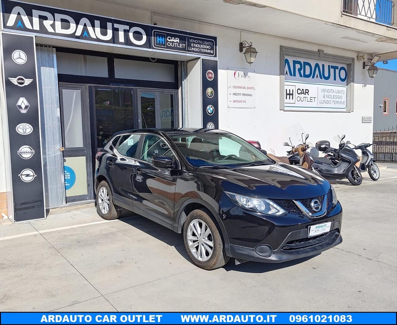 Nissan Qashqai 1.5 D Visia 115 cv