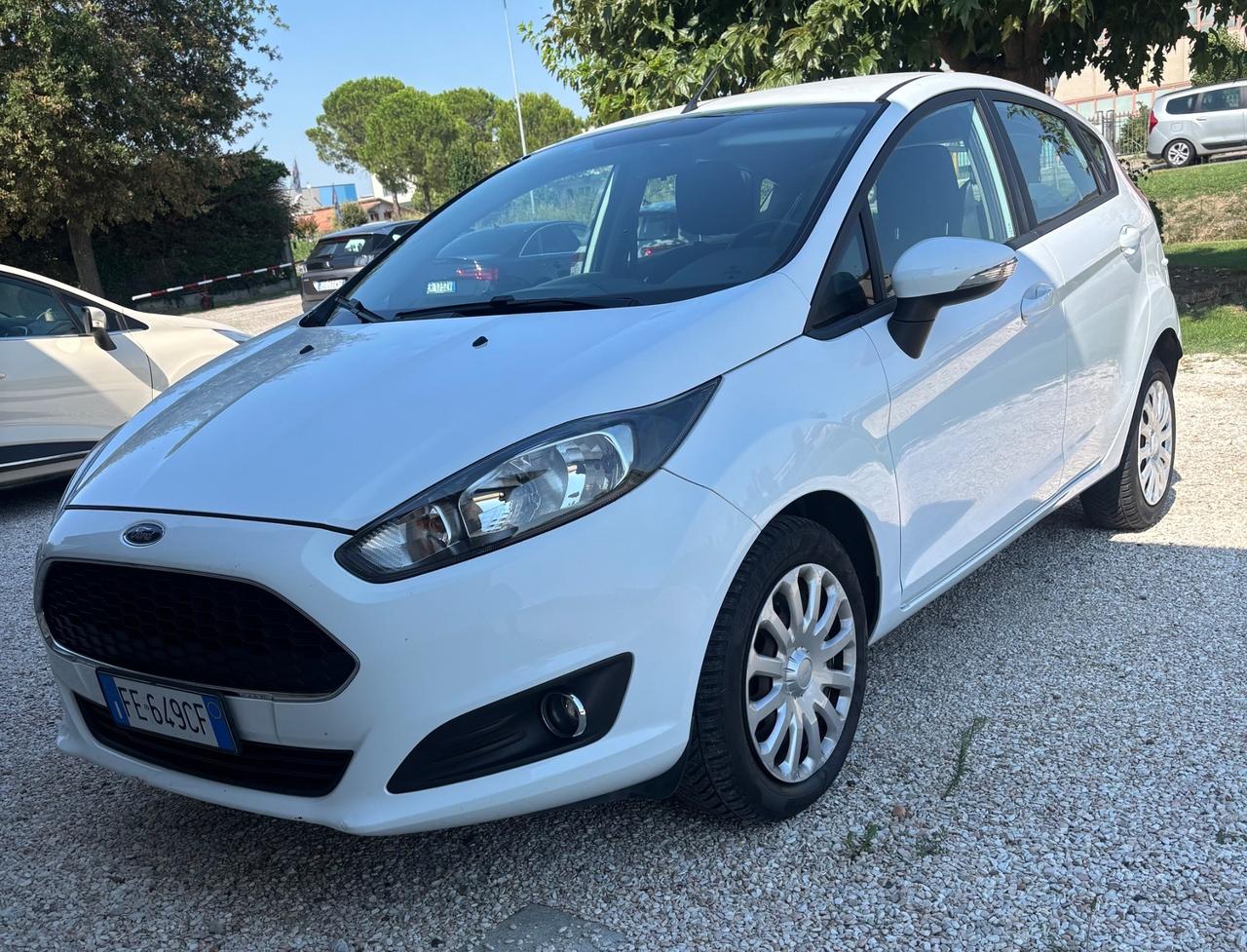 Ford Fiesta 1.4 5p. Bz.- GPL Titanium