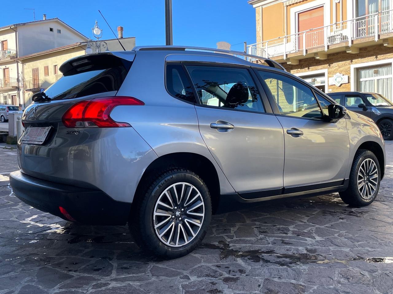 Peugeot 2008 BlueHDi 75 CV Active DA NEOPATENTATI