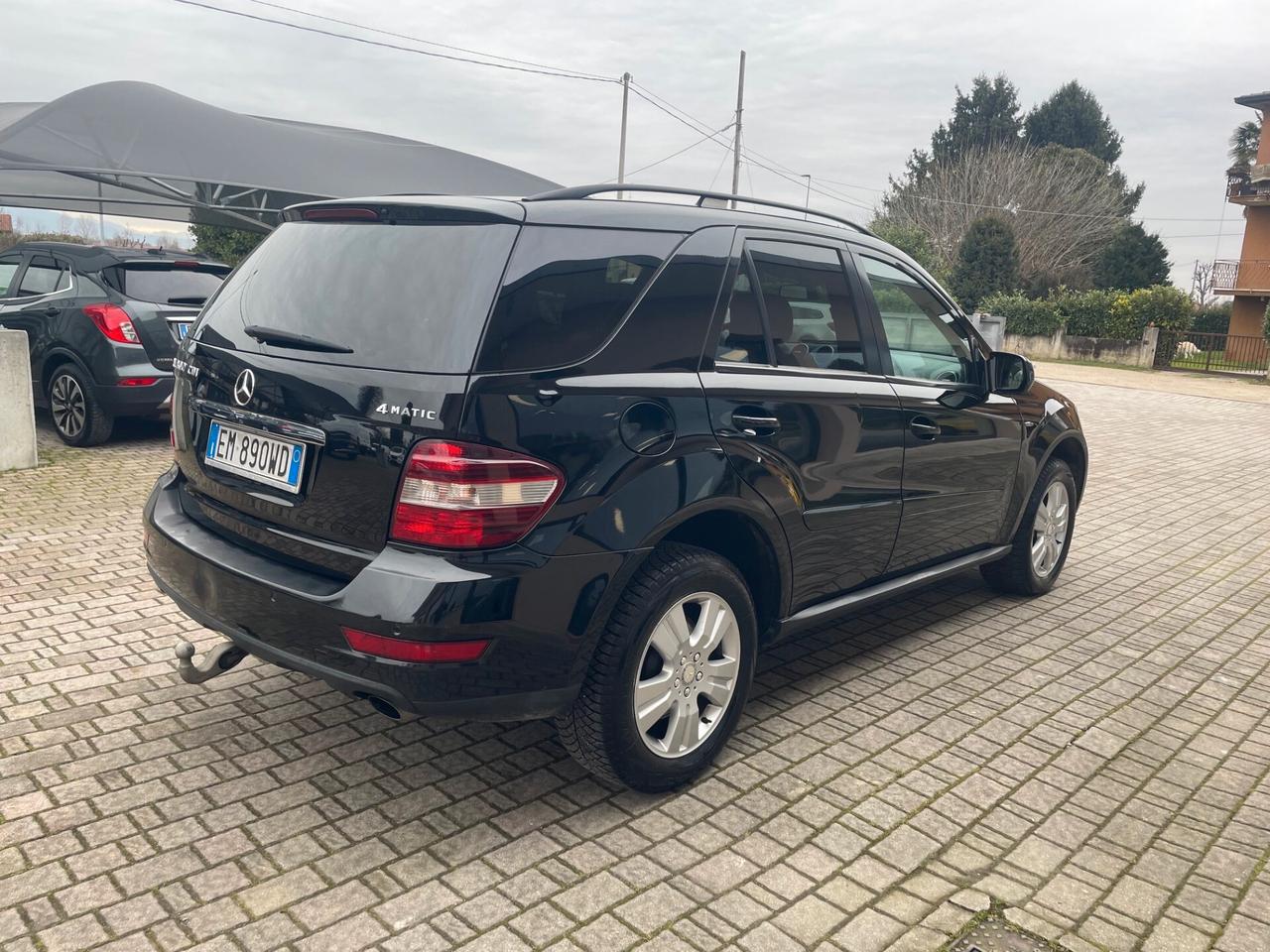 Mercedes-benz ML 300 CDI BlueEFFICIENCY